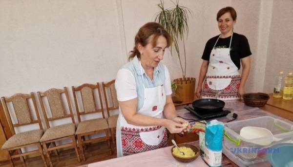 Чи готувала Одарка Карасю шпачки?