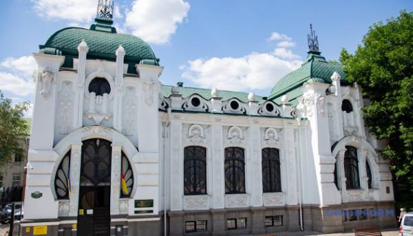 Історії та факти з музею краєзнавства в Кропивницькому: модернізований варіант