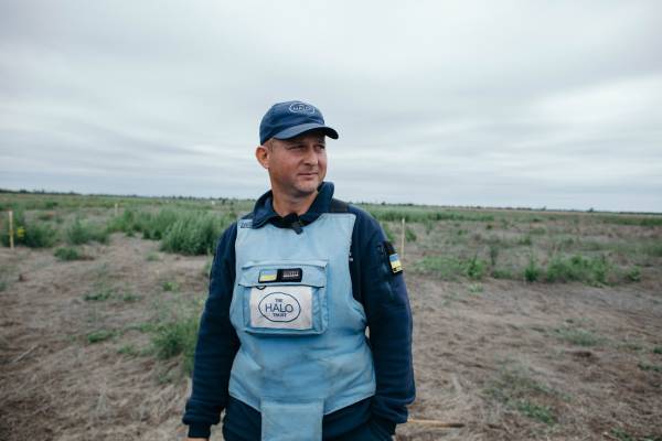 Знешкодження мін: як Україна плекає надію на майбутній врожай