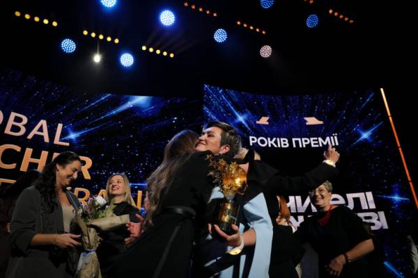 Мрії переможниці Global Teacher Prize Ukraine 2026: зізнання Світлани Меркулової 31 Учні працюють над проєктом